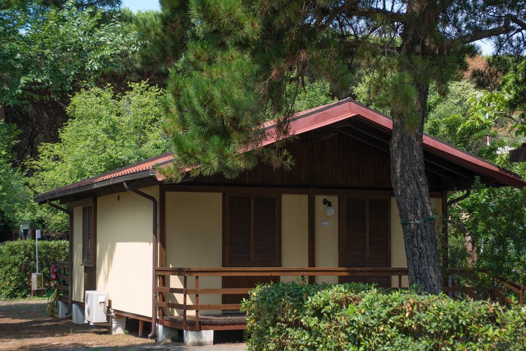 Village Camping Hawaii Албиния Экстерьер фото