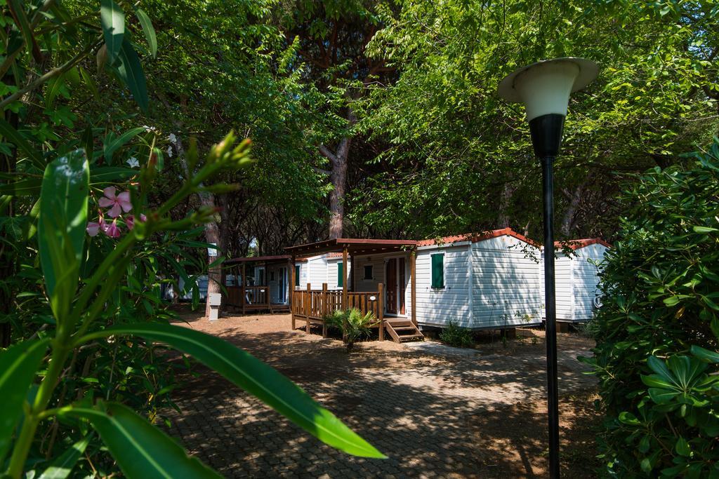 Village Camping Hawaii Албиния Экстерьер фото